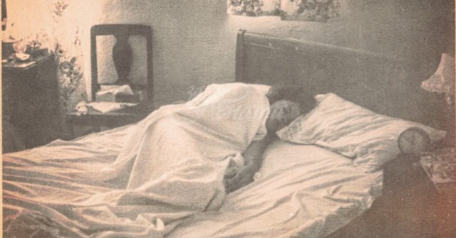 Нормално ли е да спим на леглото или дивана на починал роднина